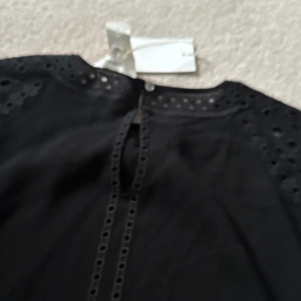 Aritzia Black Lace-Trim Cap Sleeve Top! - Picture 8 of 9
